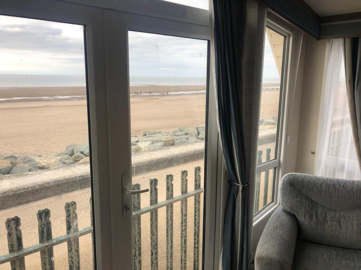 Caravan Hire Golden Sands Sea Front Kinmel Bay Eksteriør bilde