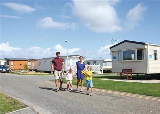 Caravan Hire Golden Sands Sea Front Kinmel Bay Eksteriør bilde