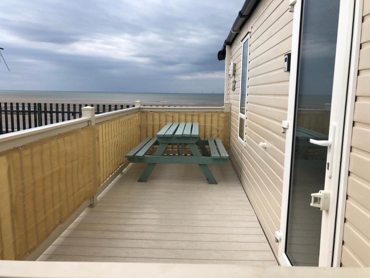 Caravan Hire Golden Sands Sea Front Kinmel Bay Eksteriør bilde
